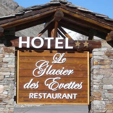 Du Glacier Des Evettes 2*